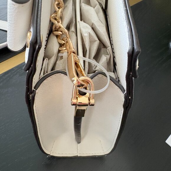 Juicy Couture NWT White Logo Handbag Bow Detail Gold Hardware Crossbody - Picture 7 of 8